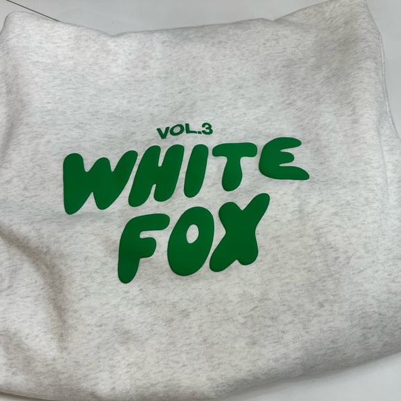 White Fox sweat set - Picture 3 of 3